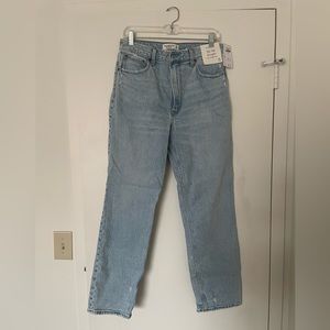 “The 90’s Straight” Abercrombie jeans NWT